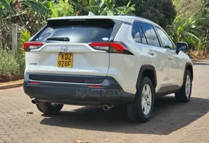 Toyota RAV4 2019 White