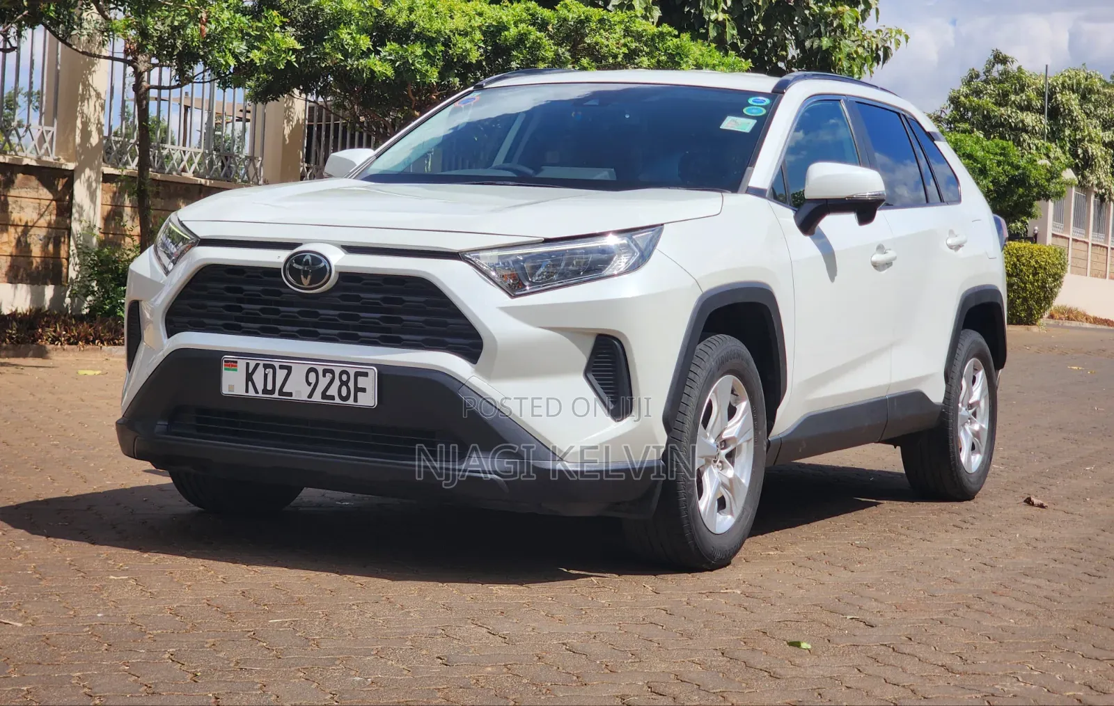 Toyota RAV4 2019 White