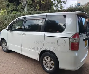 Toyota Noah 2009 White