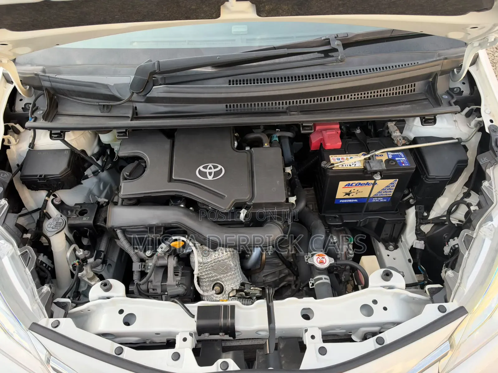 Toyota Vitz 2019 White