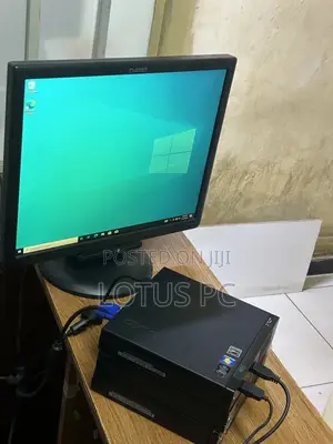 Desktop Computer Lenovo ThinkCentre M93p 8GB Intel Core i5 HDD 500GB