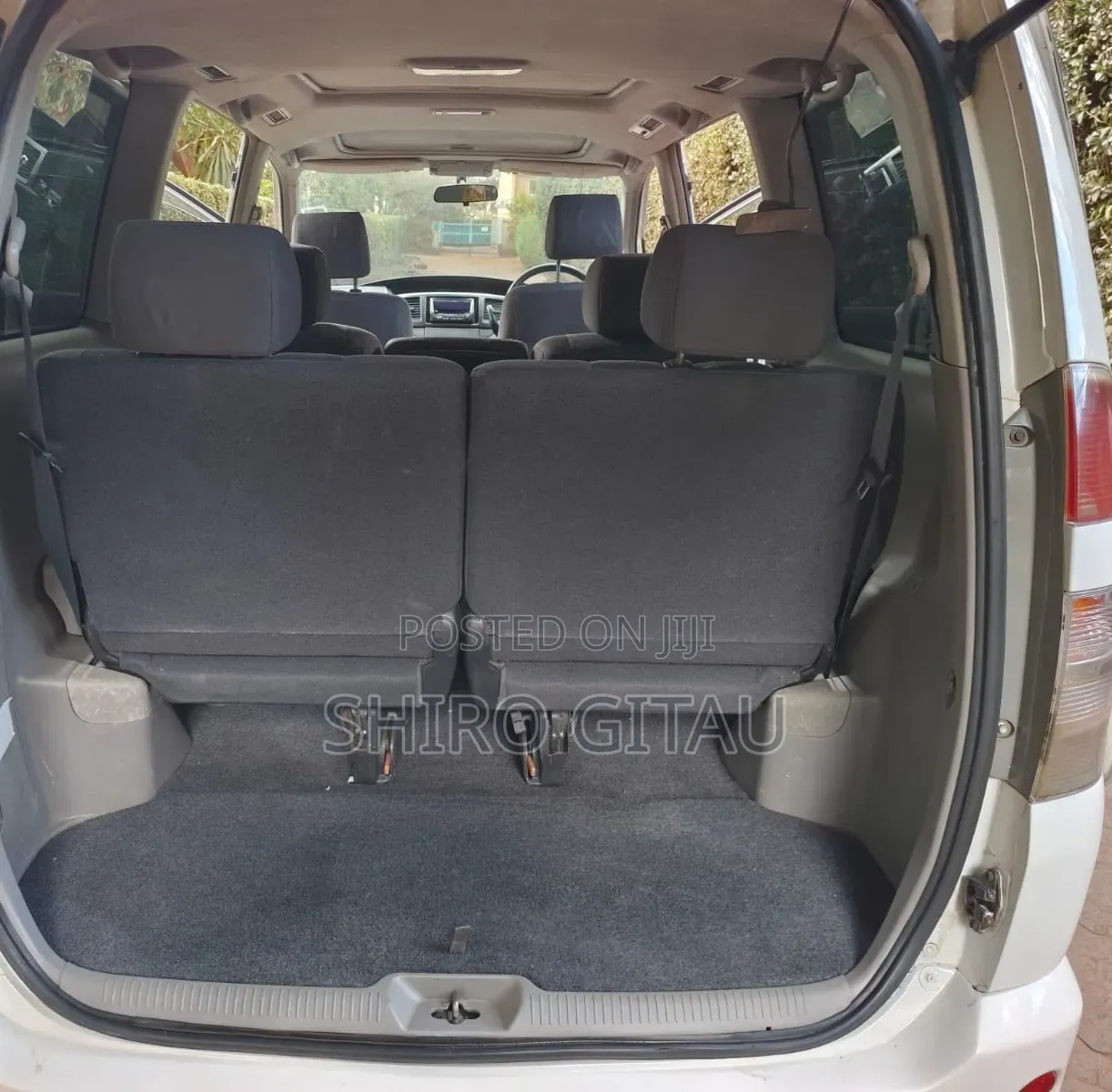 Toyota Voxy 2002 White