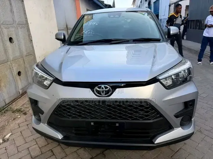 Toyota Raize 2020 Silver