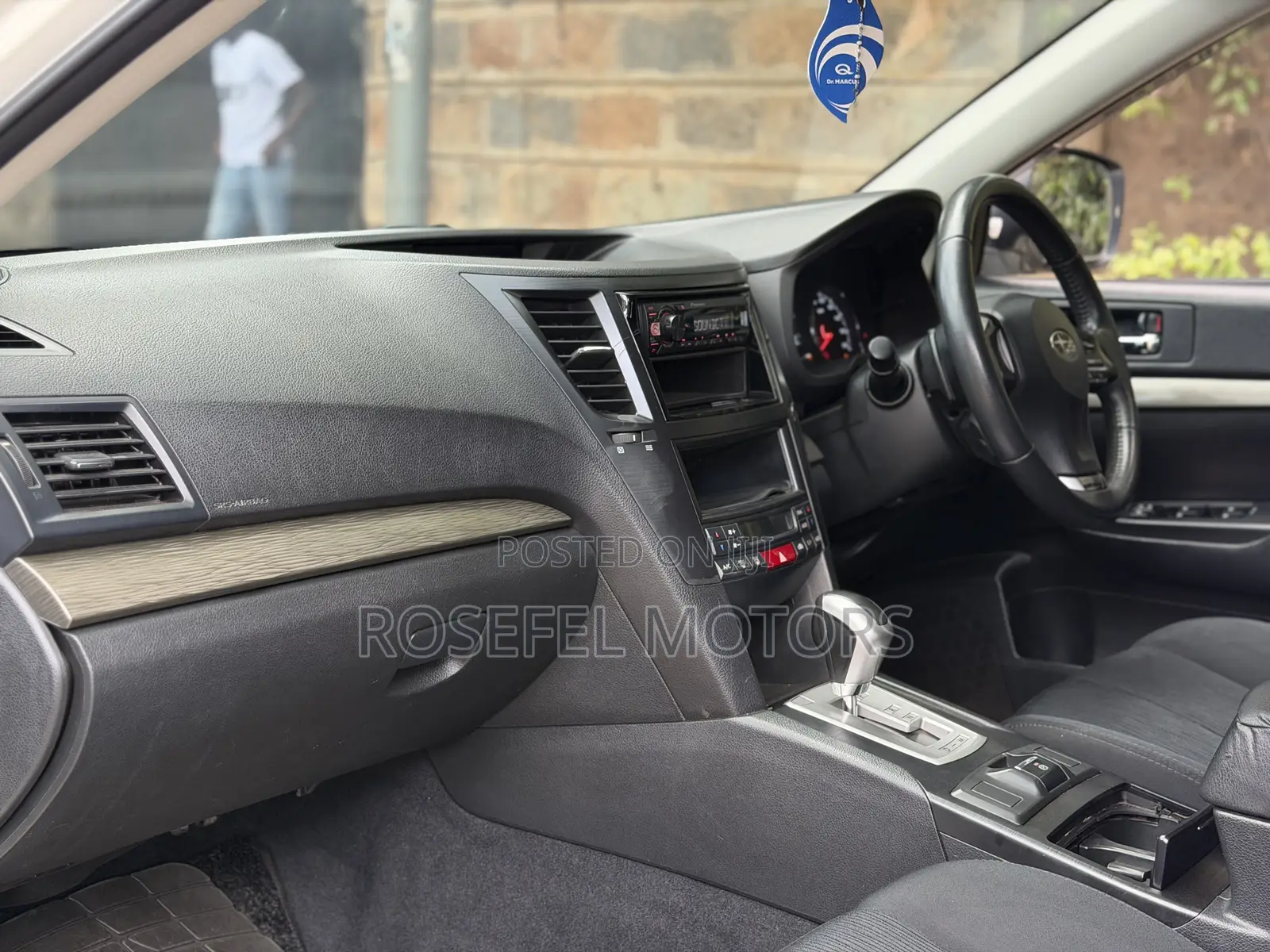 Subaru Legacy 2014 White