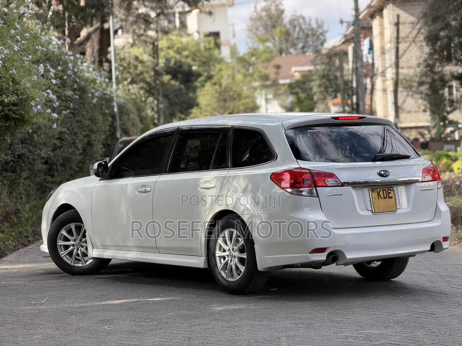Subaru Legacy 2014 White
