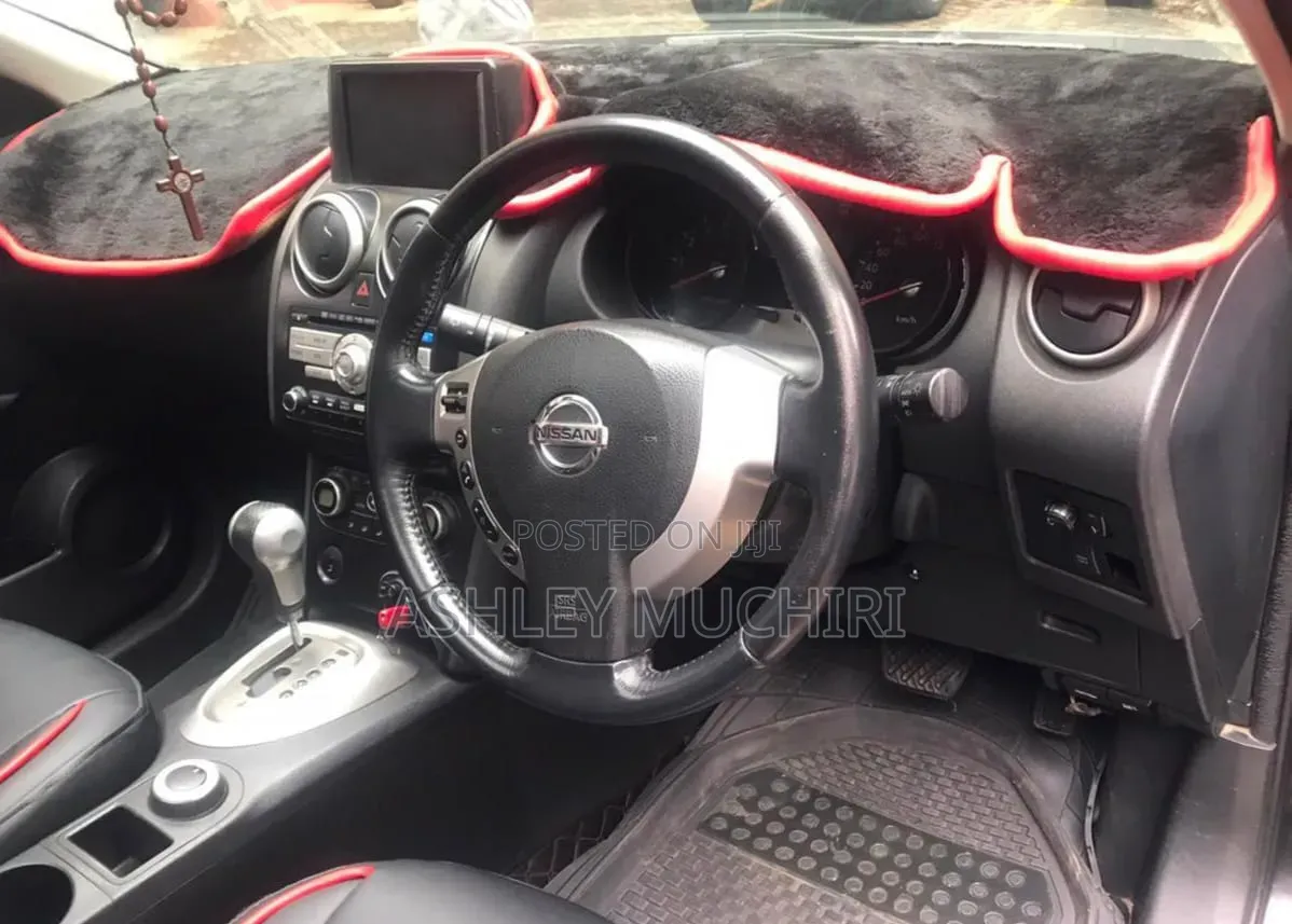 Nissan Dualis 2010 Black