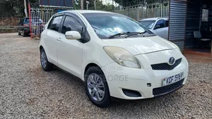 Toyota Vitz 2008 Beige