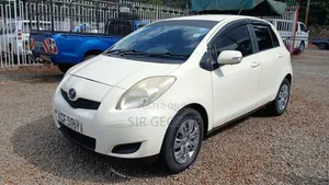 Toyota Vitz 2008 Beige