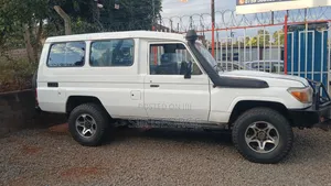 Toyota Land Cruiser 1998 White