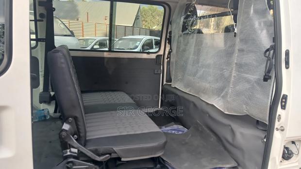 Mazda Bongo 2019 White - thumbnail 15