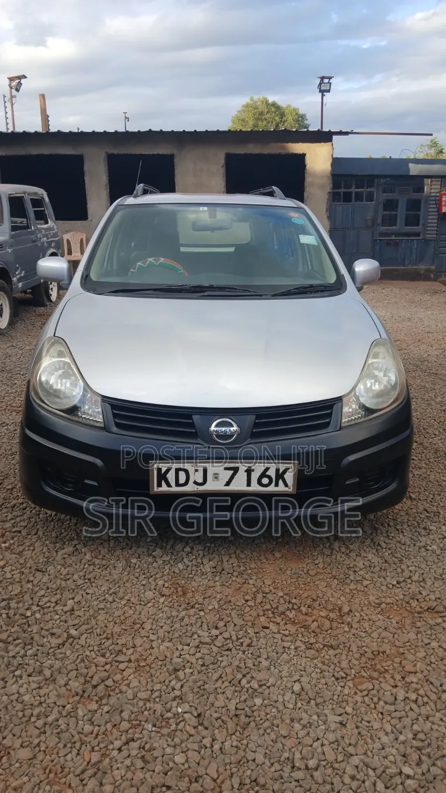 Nissan Advan 2015 Silver