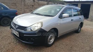 Nissan Advan 2015 Silver