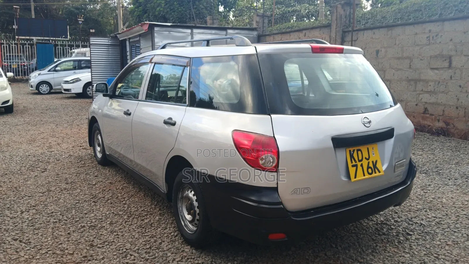Nissan Advan 2015 Silver