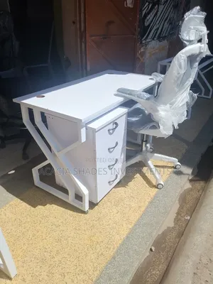 Desk an Orthopedic