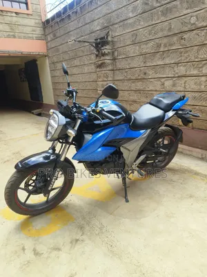 Suzuki GSXF 2023 Blue