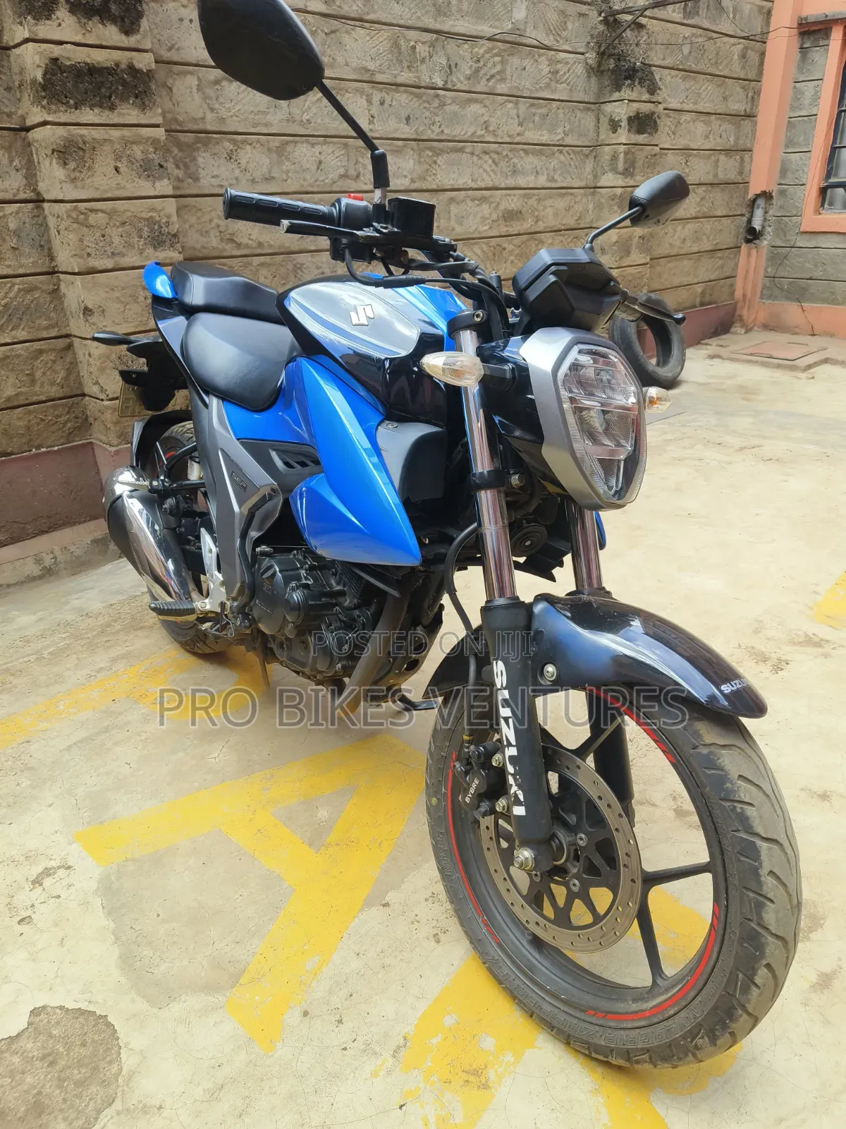 Suzuki GSXF 2023 Blue