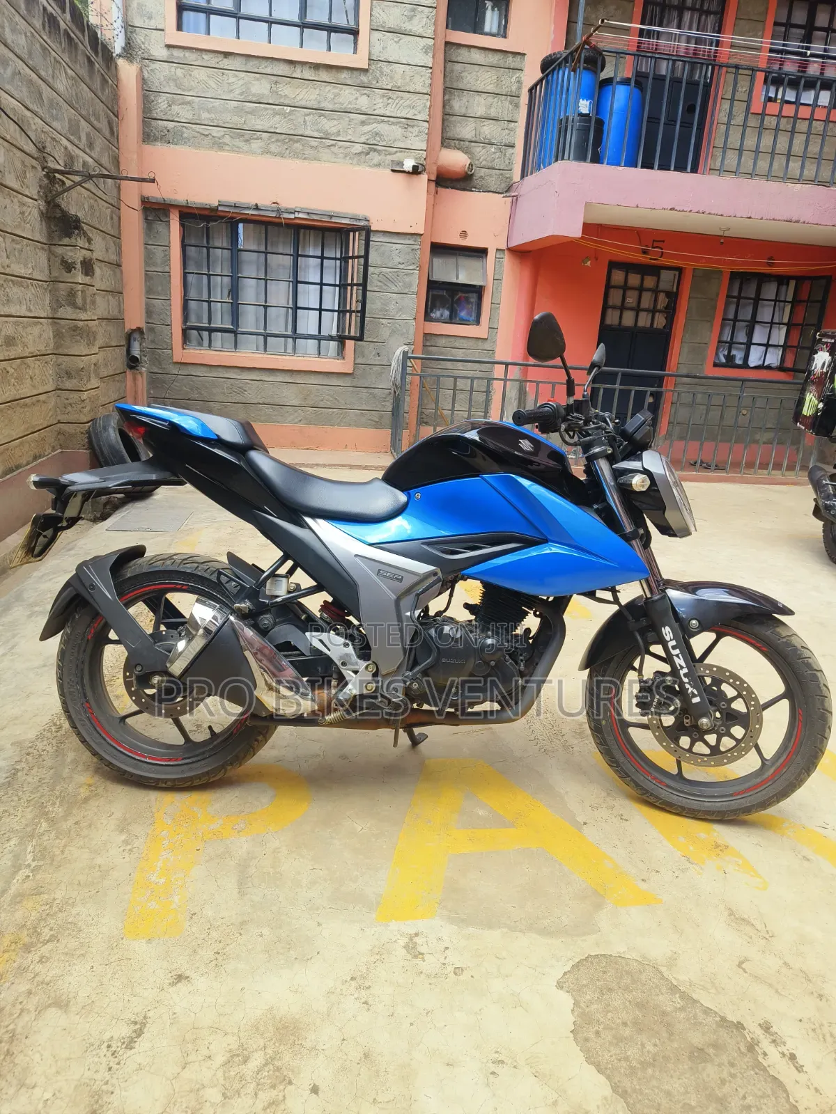 Suzuki GSXF 2023 Blue
