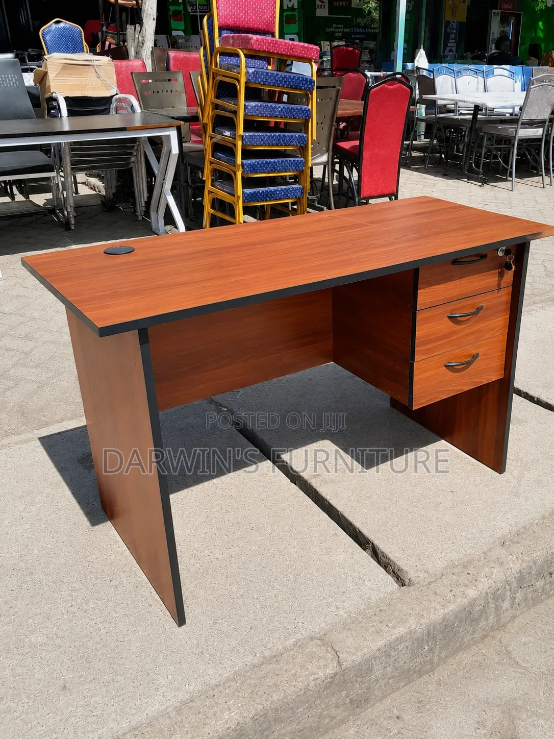 Office Table With Drowers
