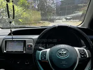 Toyota Vitz 2014 White