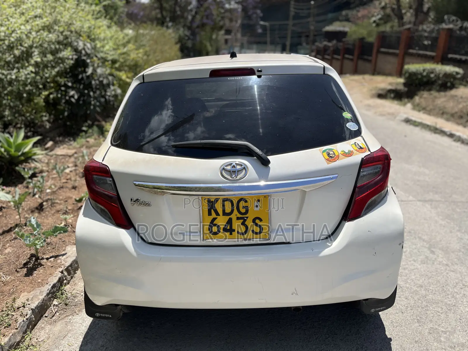 Toyota Vitz 2014 White
