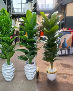 Artificial Potted Plants Complete With Vase Per Item