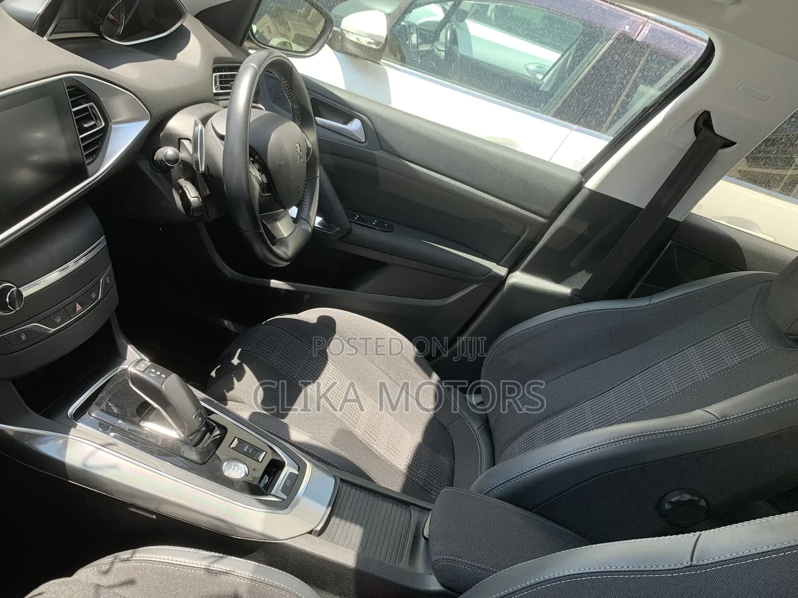 Peugeot 308 2019 Purple
