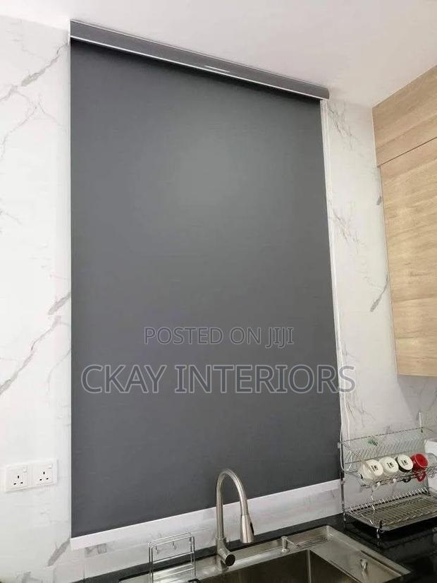 Practical Window Solution With a Stylish Personality of Roller Blinds - thumbnail 2