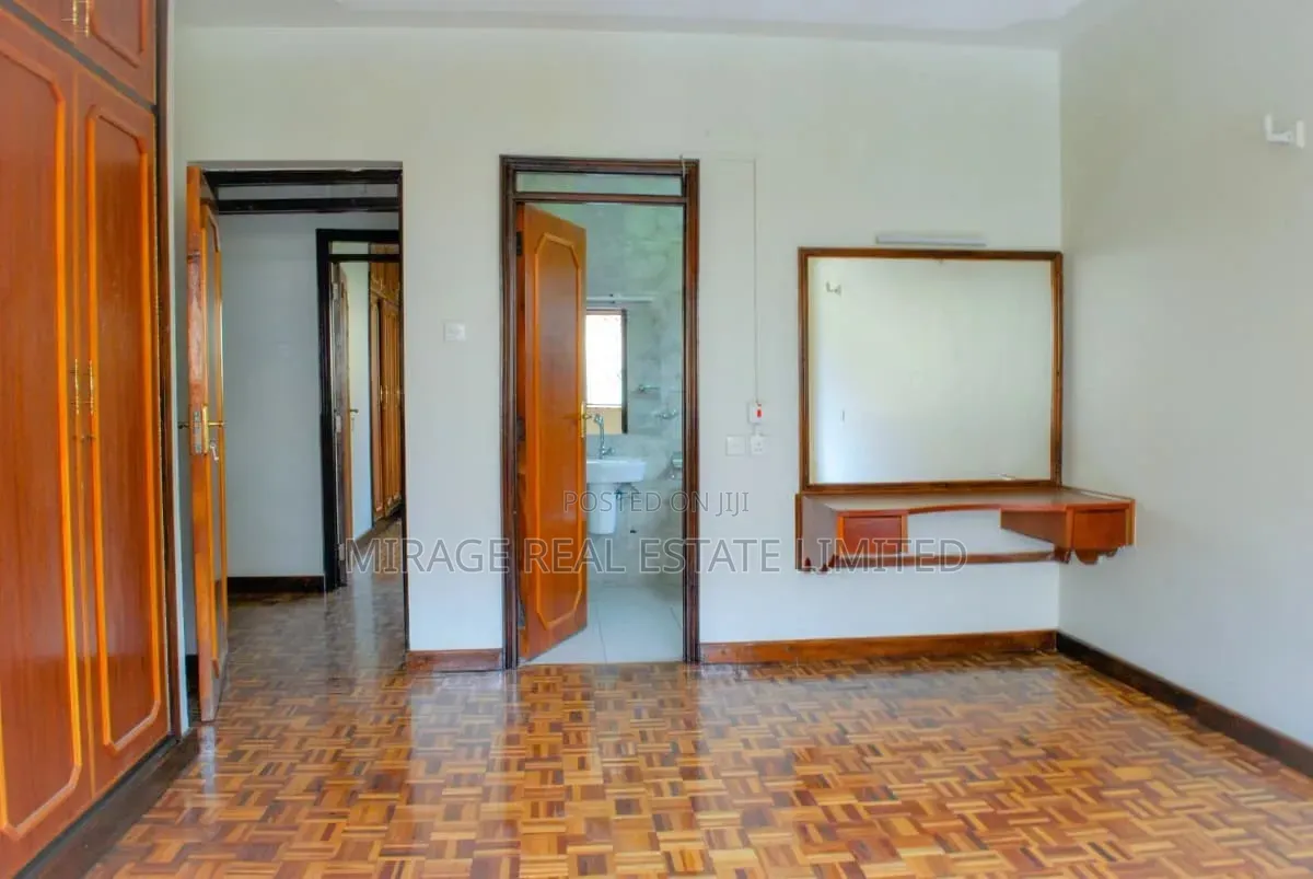 3bdrm Apartment in Valley Arcade for rent