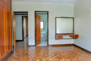 3bdrm Apartment in Valley Arcade for rent