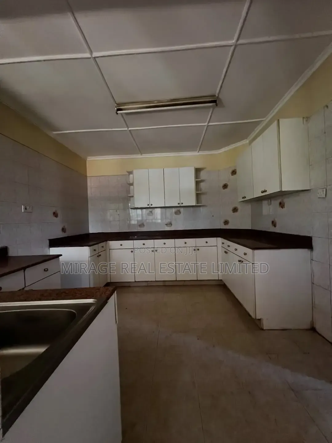 3bdrm Apartment in Valley Arcade for rent