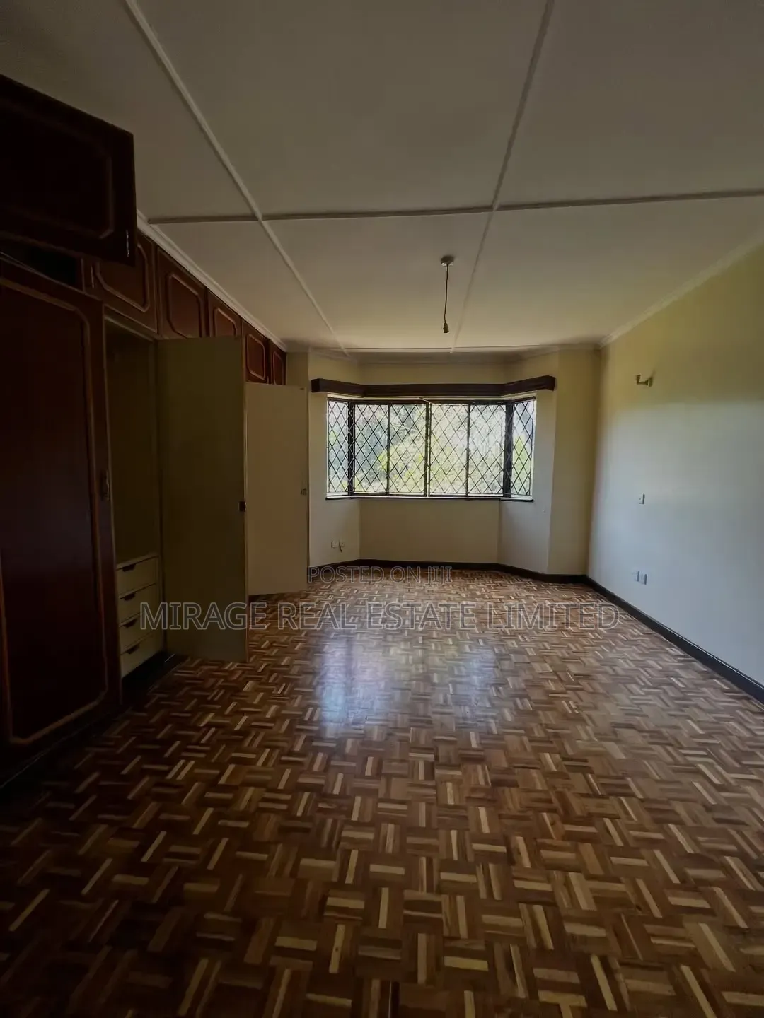 3bdrm Apartment in Valley Arcade for rent