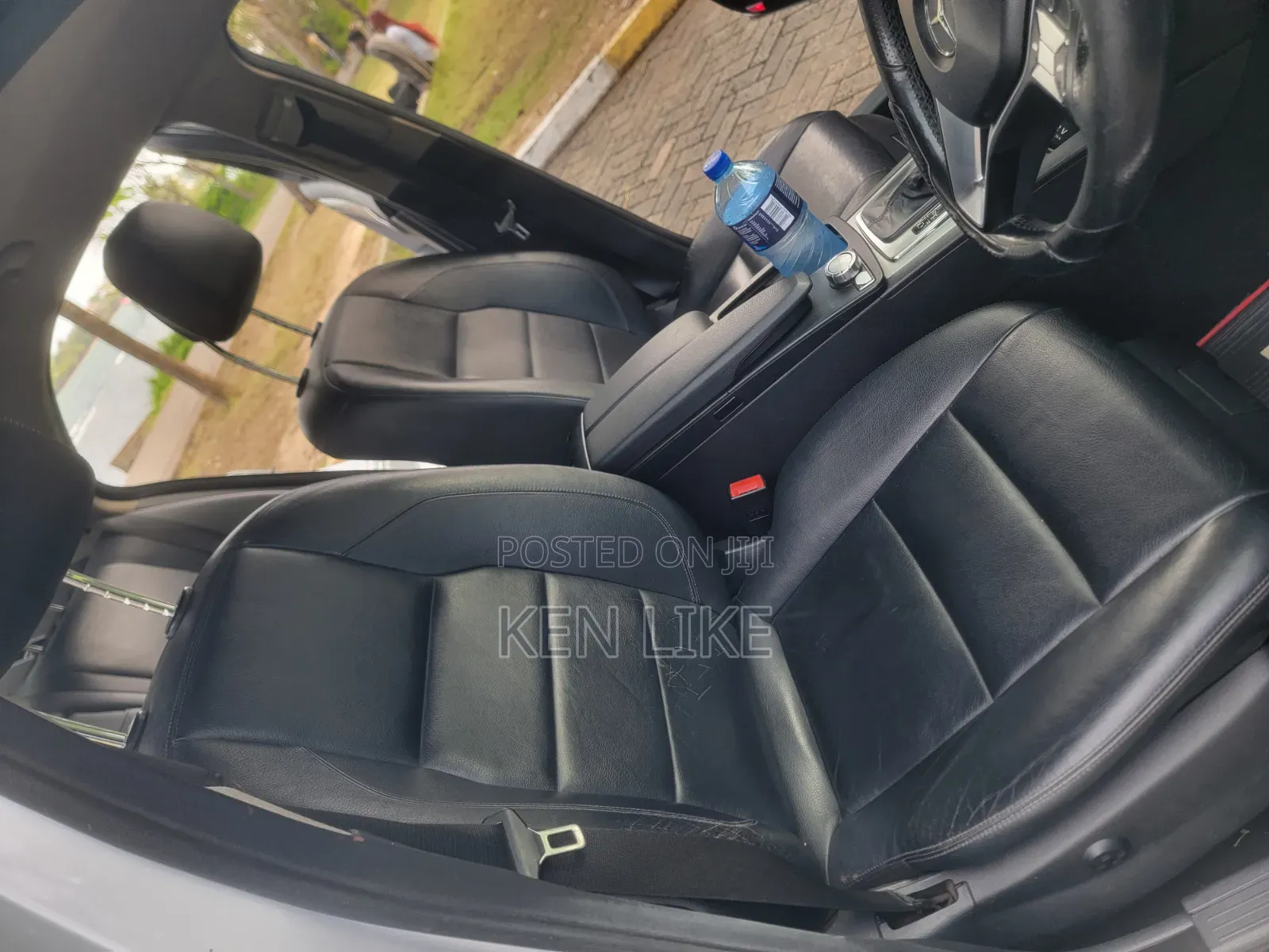 Mercedes-Benz C200 2011 Silver