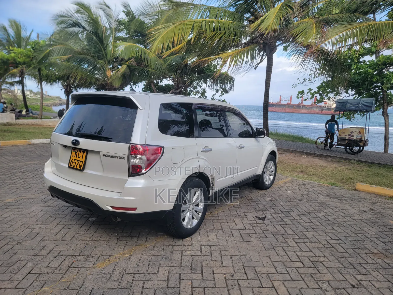Subaru Forester 2012 White