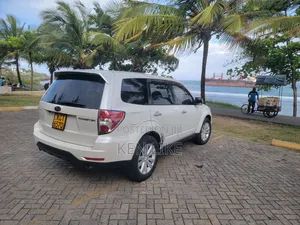 Subaru Forester 2012 White