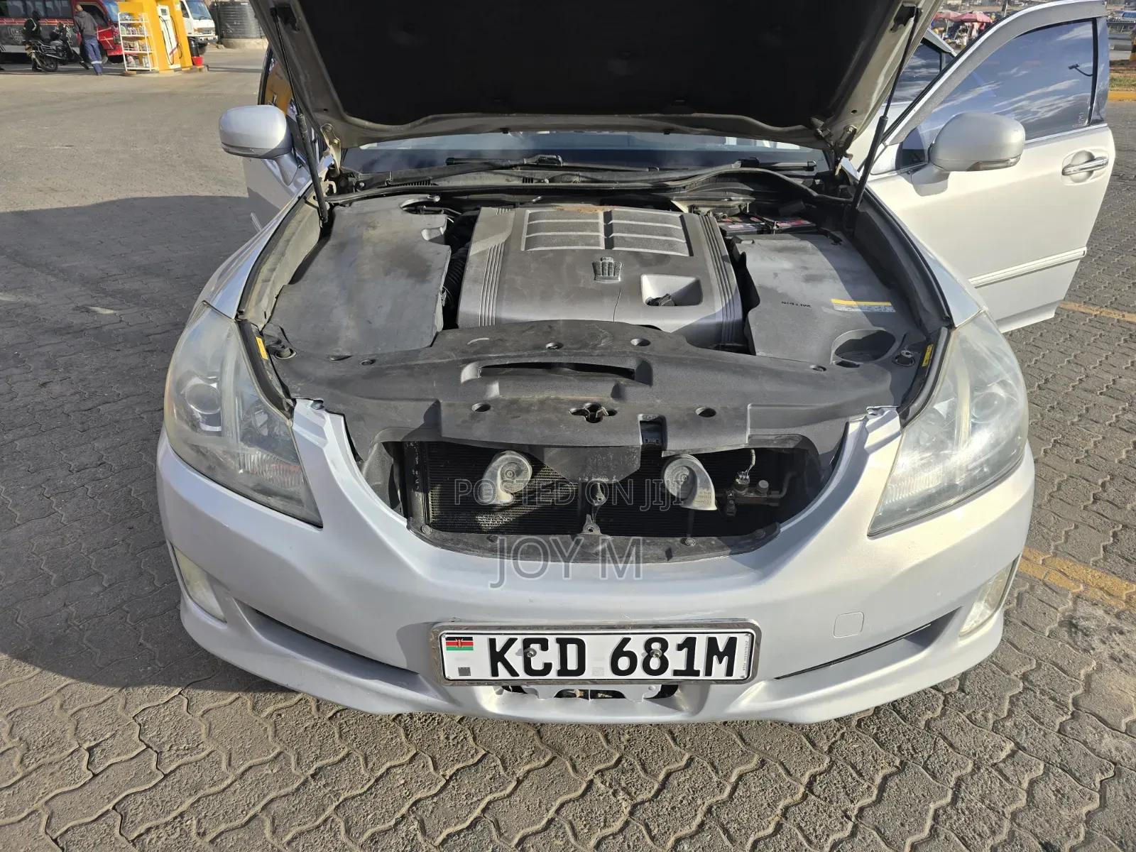 Toyota Crown 2012 Silver