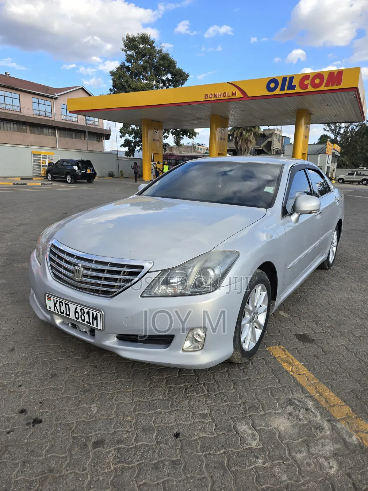 Toyota Crown 2012 Silver