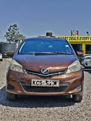Toyota Vitz 2012 Brown