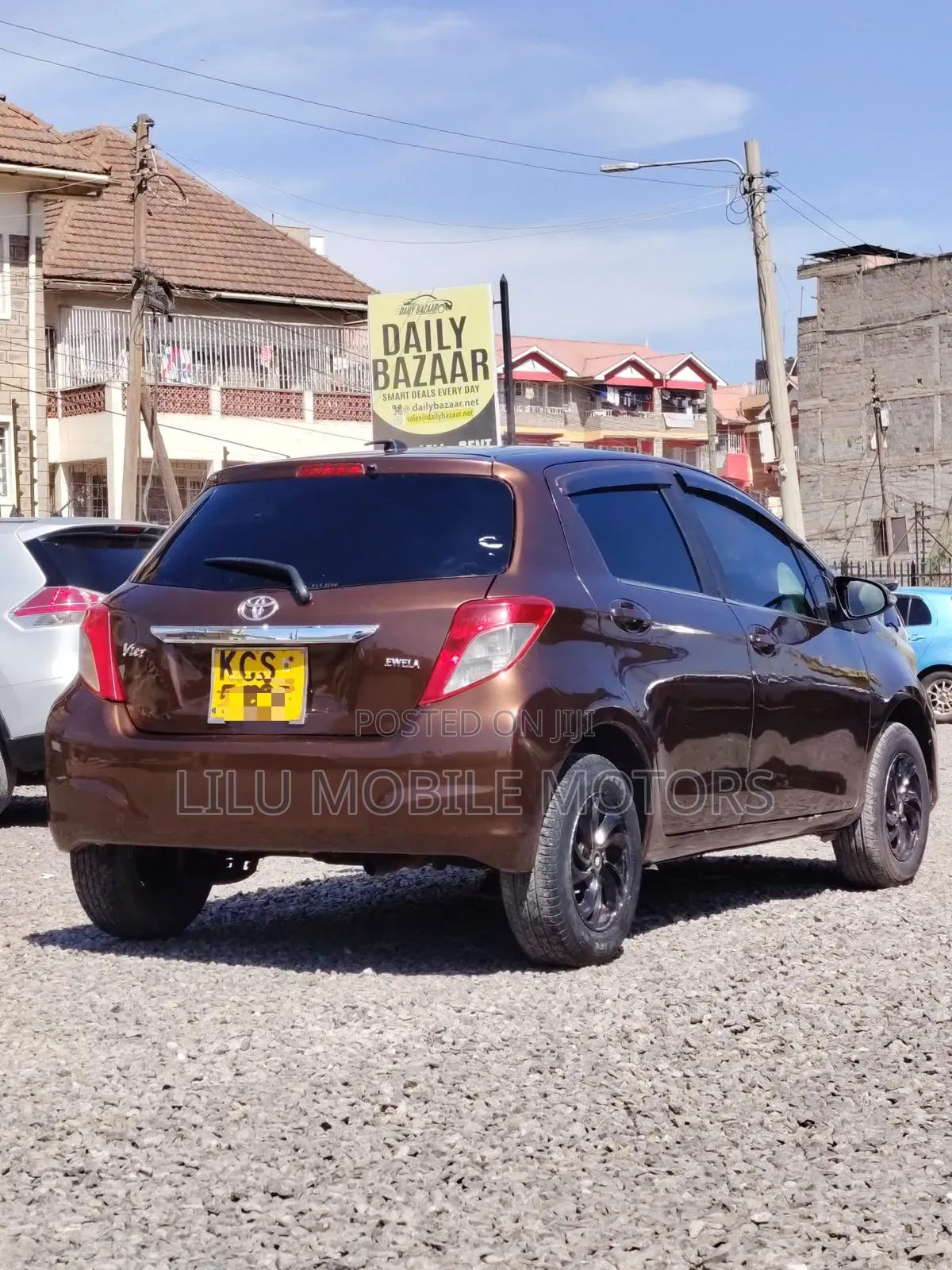 Toyota Vitz 2012 Brown