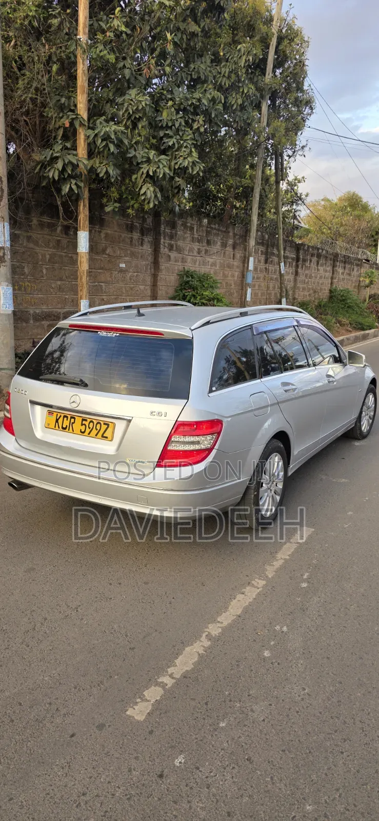 Mercedes-Benz C200 2011 Silver