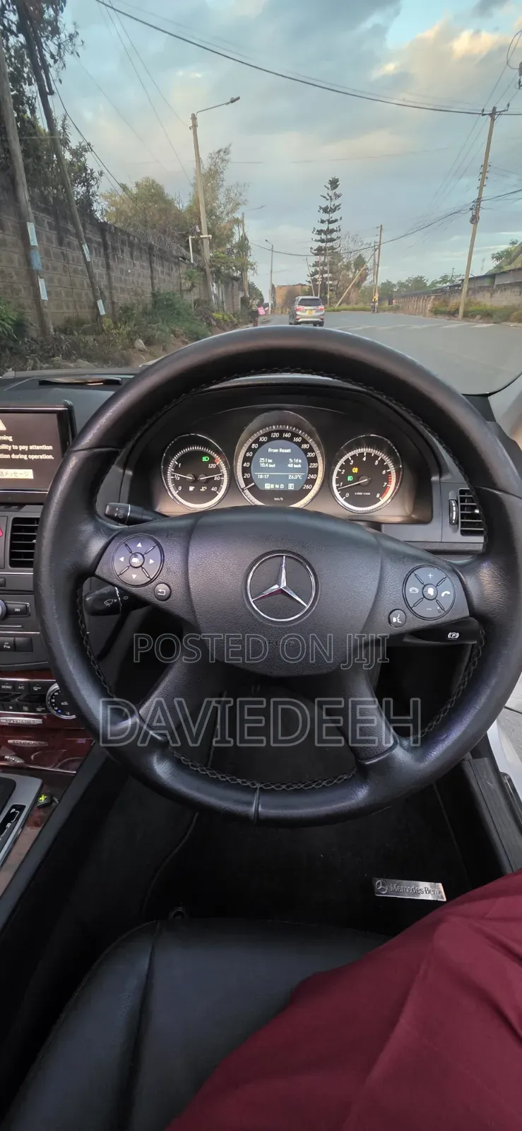 Mercedes-Benz C200 2011 Silver