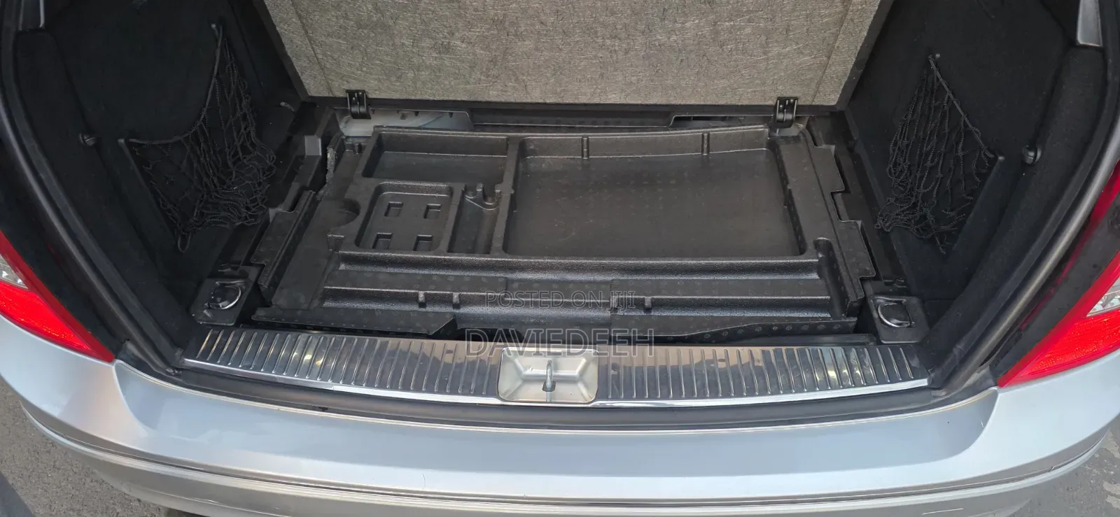 Mercedes-Benz C200 2011 Silver