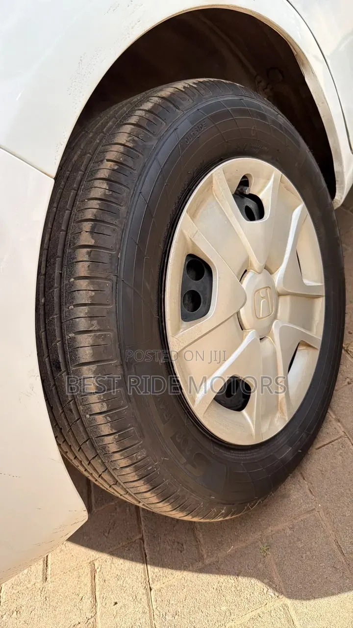 Honda Fit 2013 White