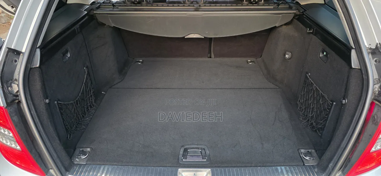 Mercedes-Benz C200 2011 Silver