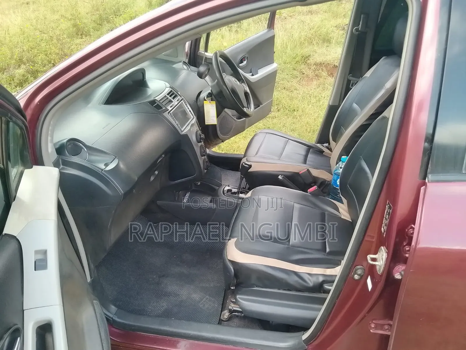 Toyota Vitz 2011 Maroon