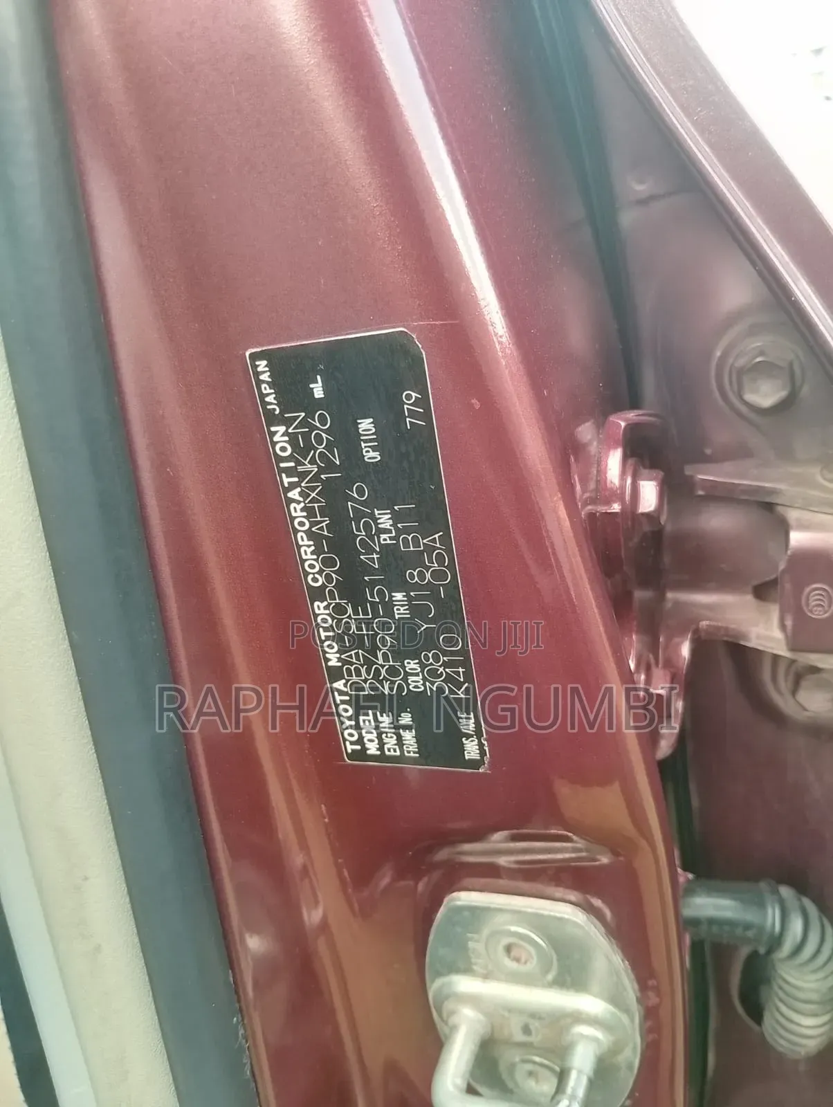Toyota Vitz 2011 Maroon