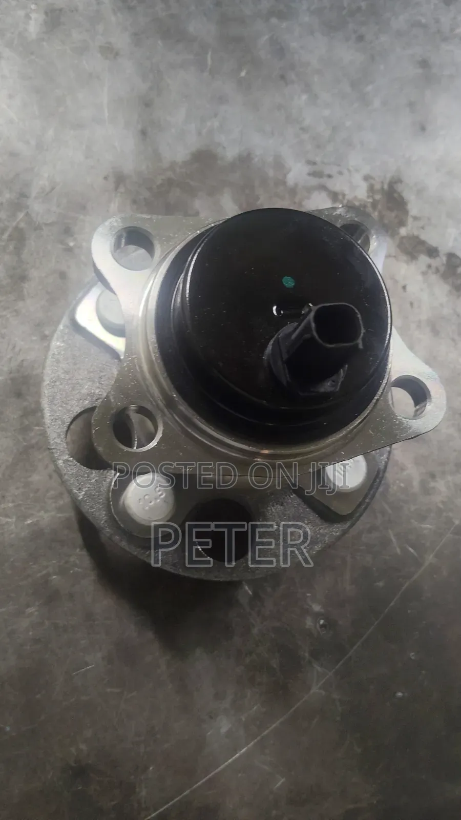 Axio 2015 Back Hub