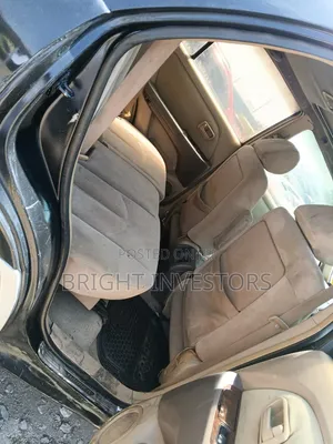 Toyota Harrier 2000 Black