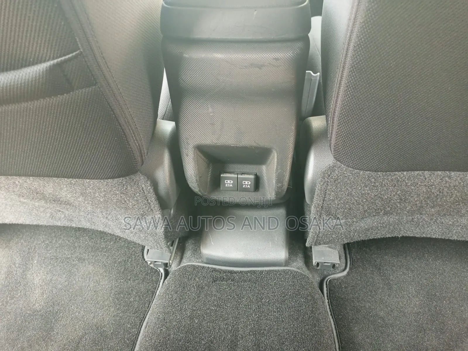Toyota Raize 2019 Silver