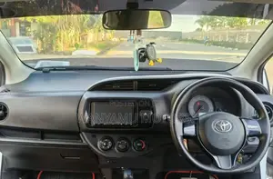 Toyota Vitz 2017 White