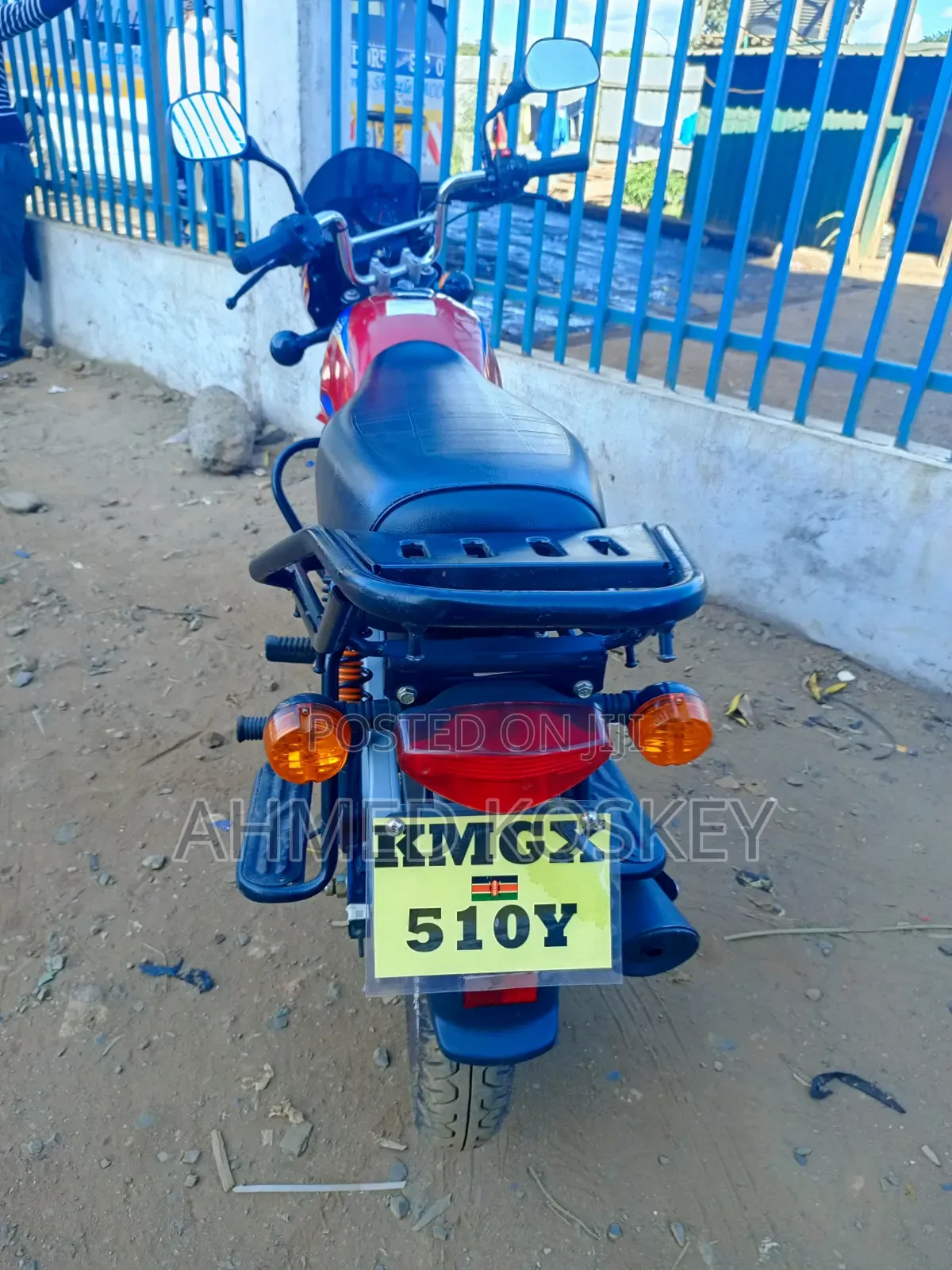Bajaj Boxer 2025 Red